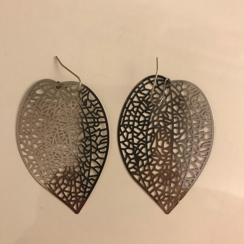 Hm earrings